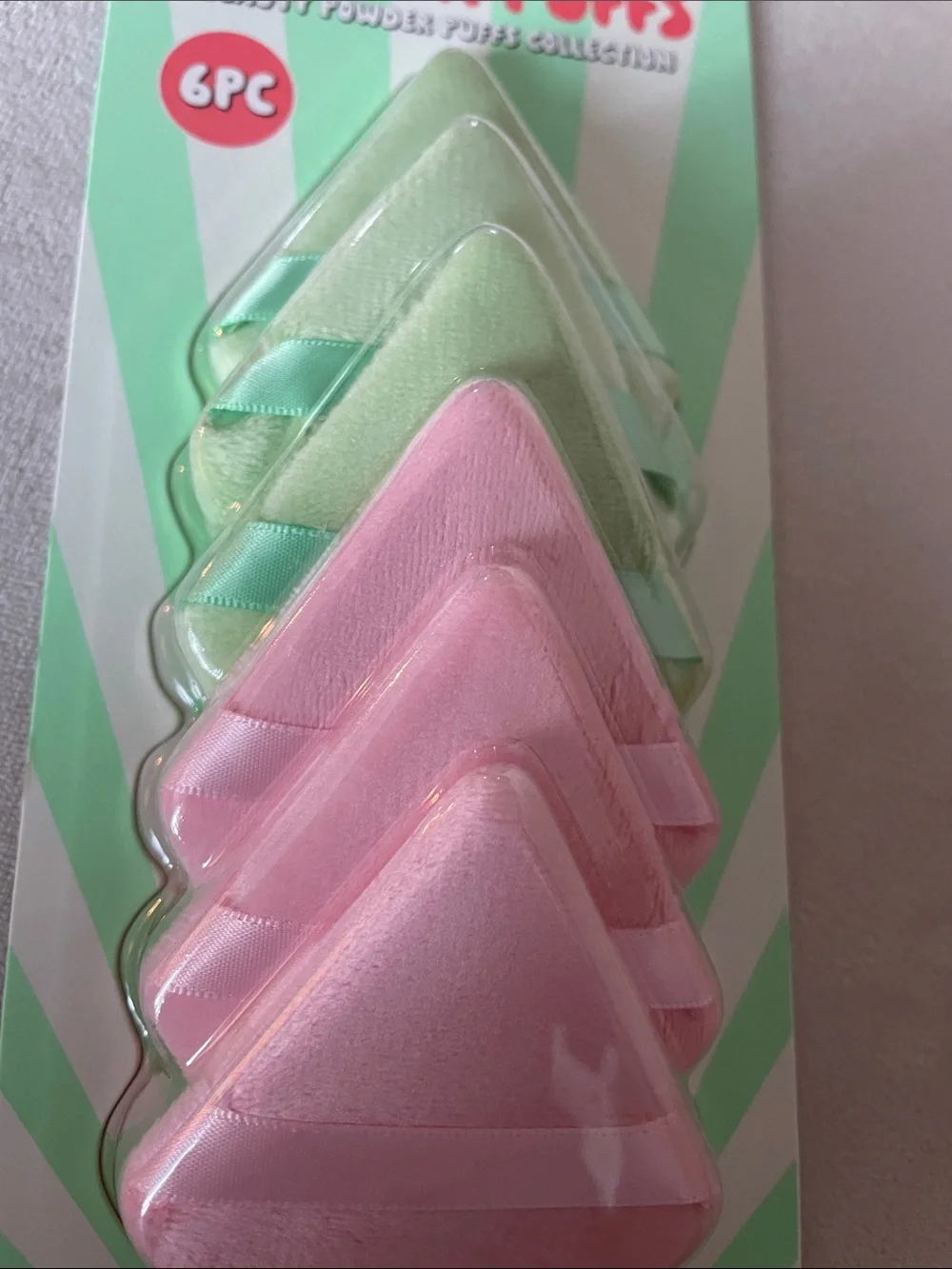 Powder Puffs Set - Pink & Light Green Triangular Makeup Puffs (6pc)